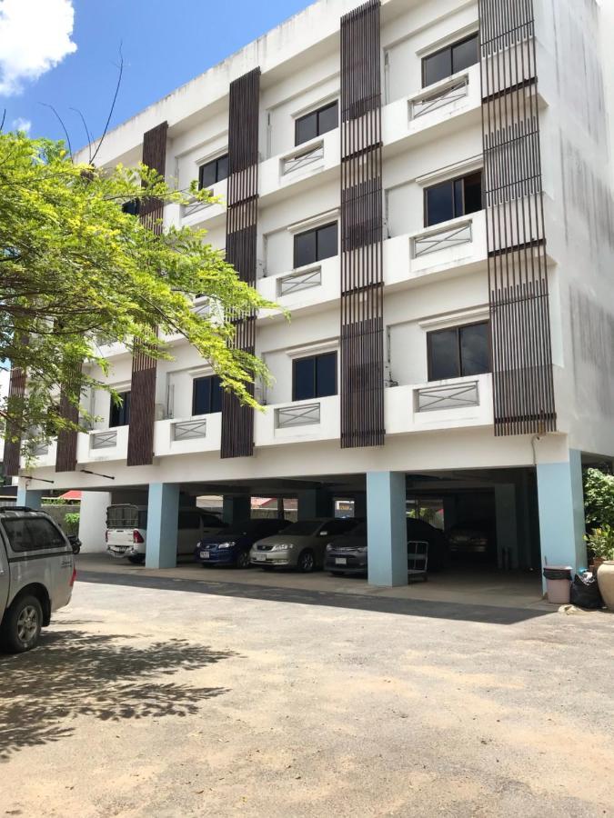 Vatchara Northgate Hotel Nakhon Sawan Exterior photo