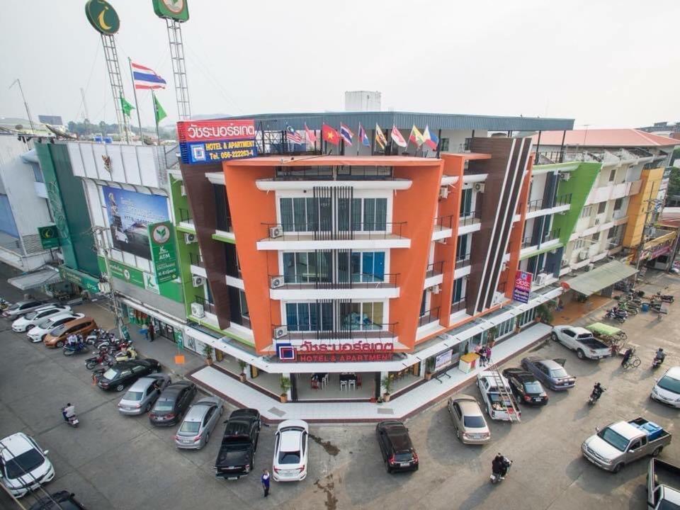 Vatchara Northgate Hotel Nakhon Sawan Exterior photo