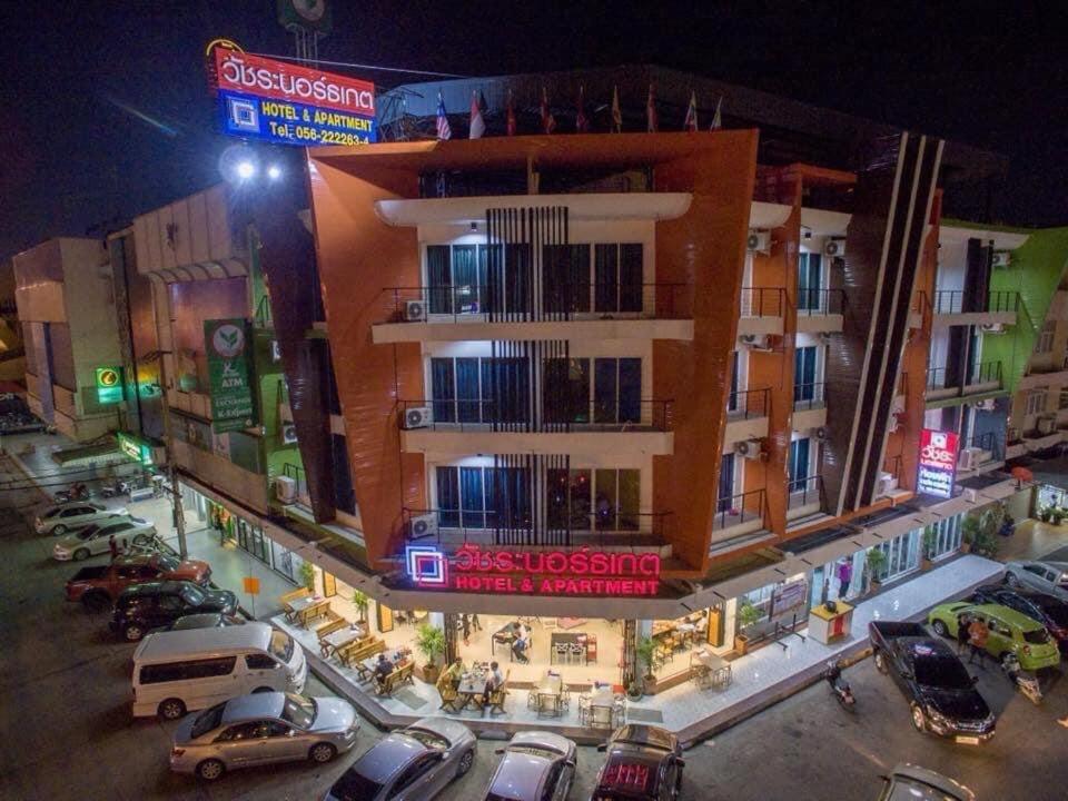 Vatchara Northgate Hotel Nakhon Sawan Exterior photo